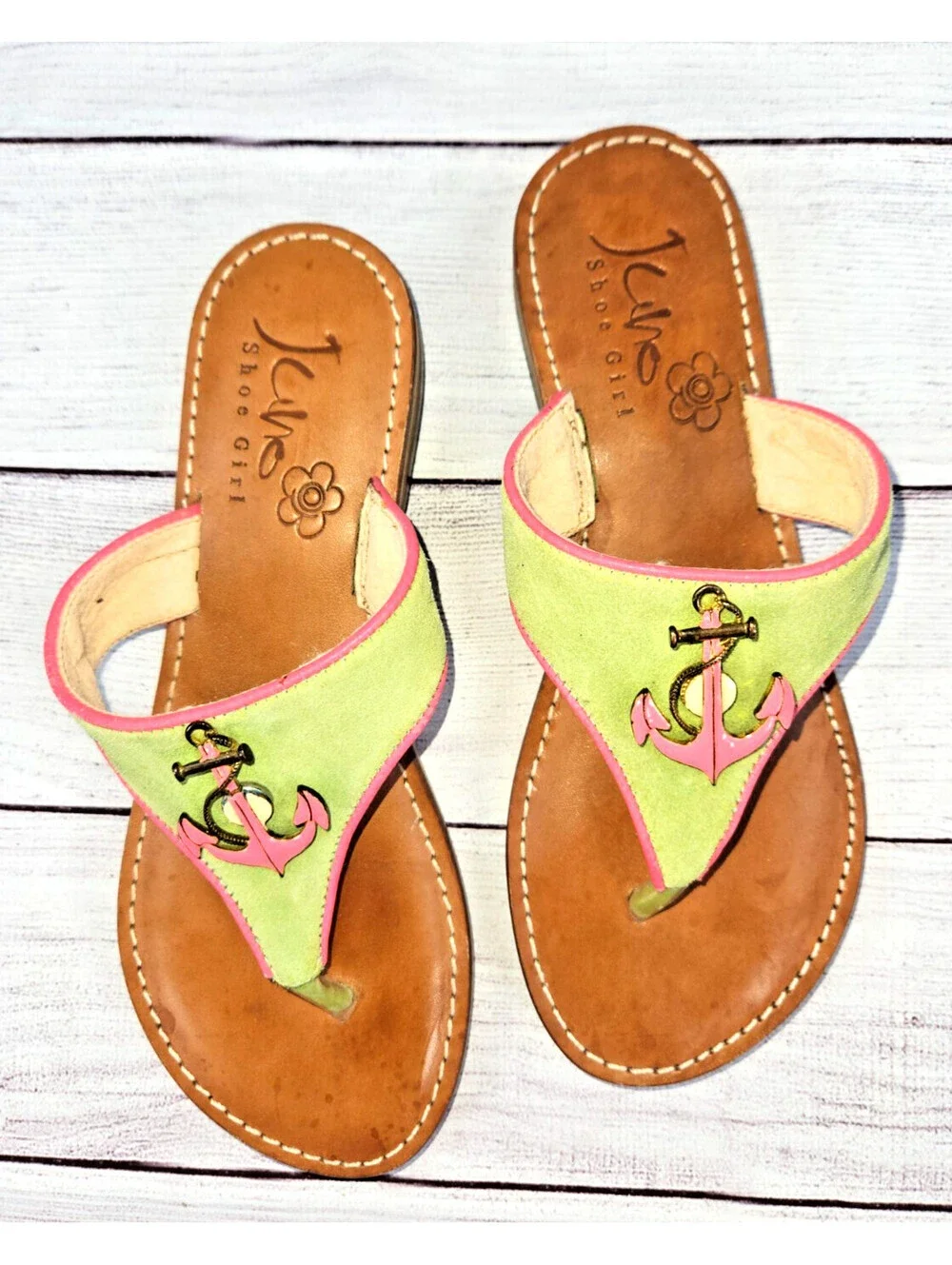 Juno Shoe Girl thong Anchor Sandals with pink anchor on green suede strap size 6